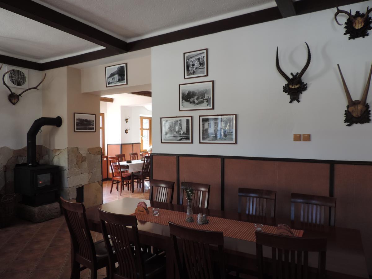 Ubytovaci Hostinec Na Skalach Budislav  Exterior foto