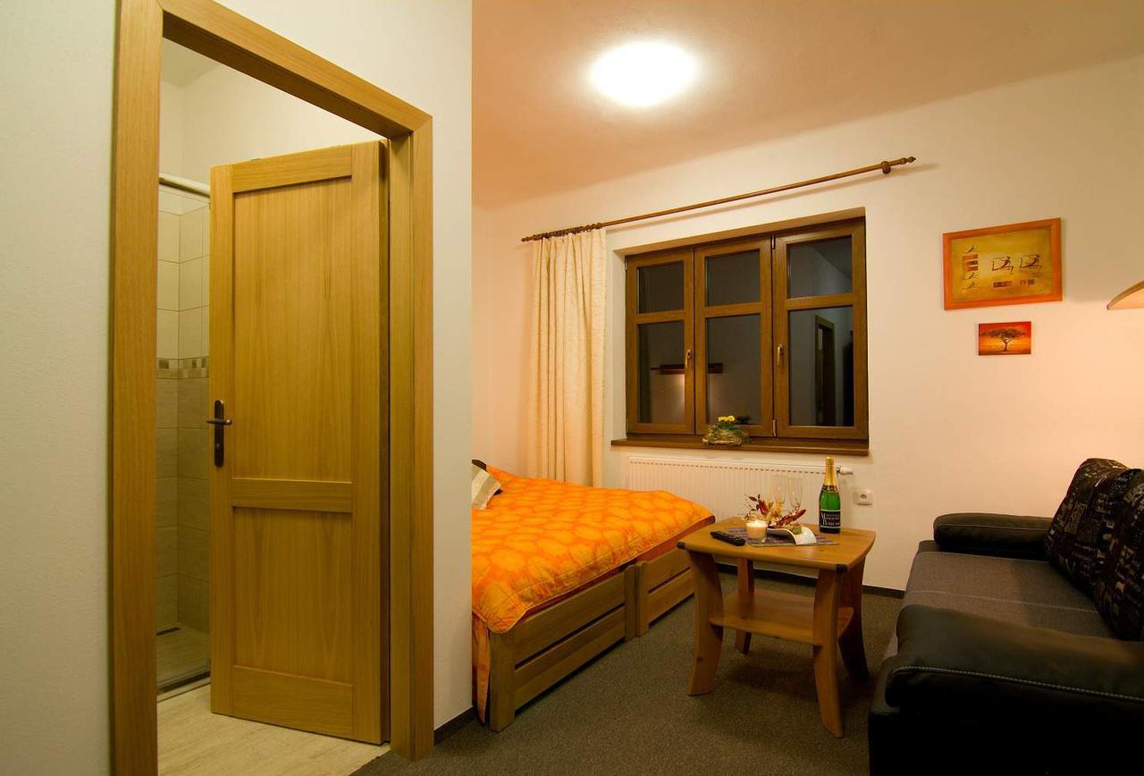 Ubytovaci Hostinec Na Skalach Budislav  Exterior foto